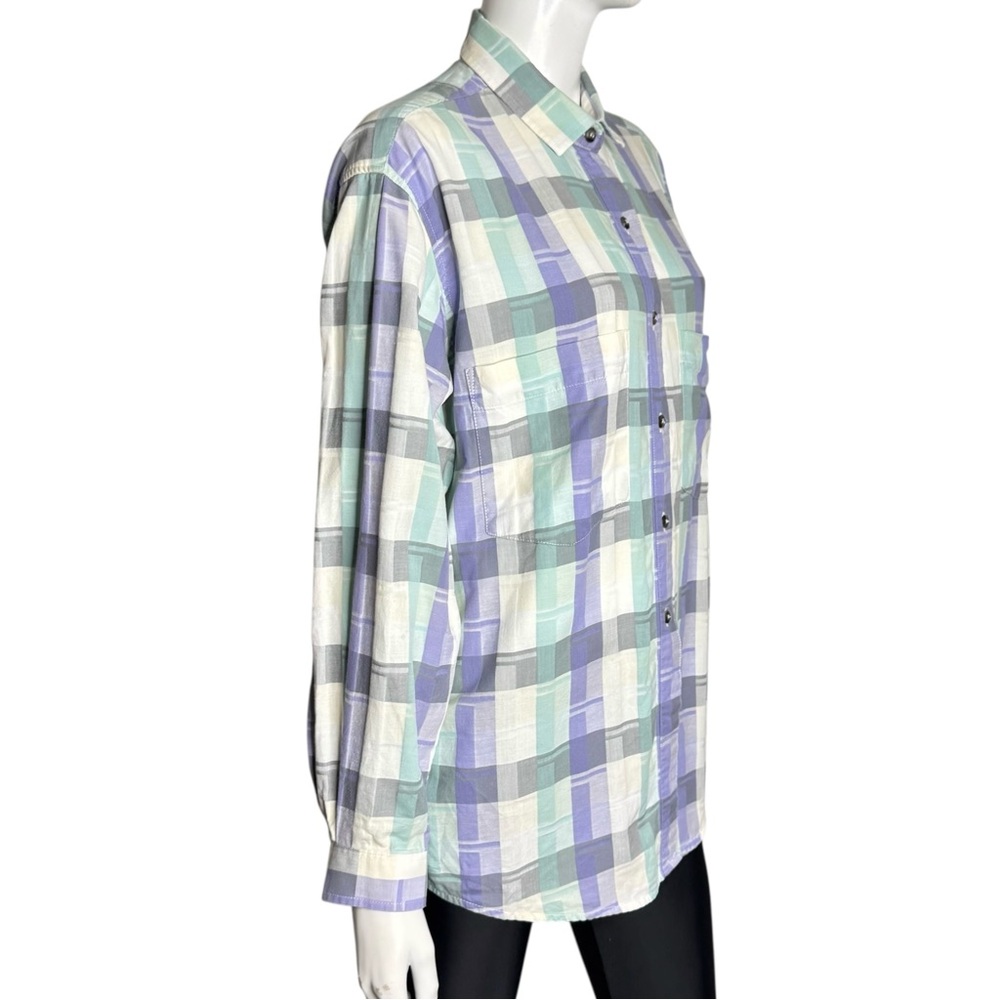 Patagonia Multicolor Purple White and Green Plaid Button Down Shirt - Picture 4 of 7